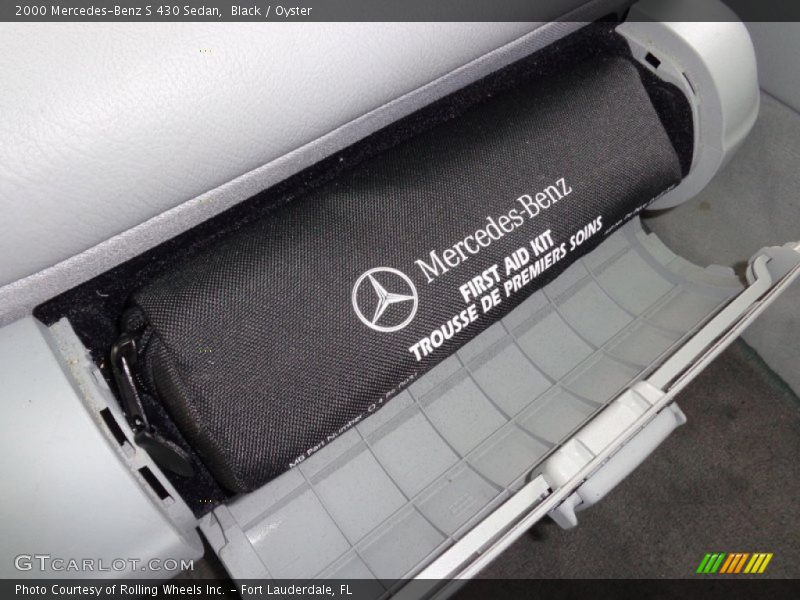 Black / Oyster 2000 Mercedes-Benz S 430 Sedan