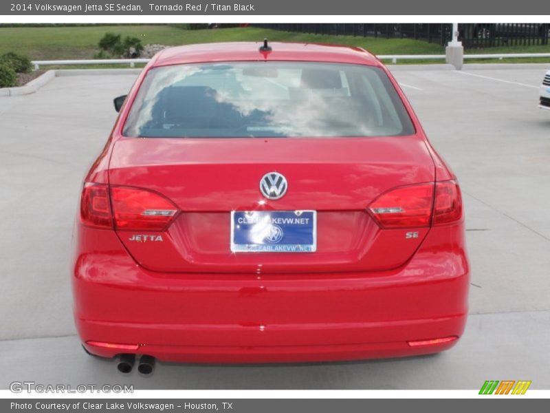 Tornado Red / Titan Black 2014 Volkswagen Jetta SE Sedan