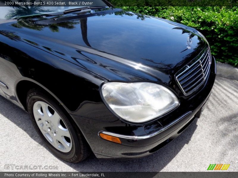 Black / Oyster 2000 Mercedes-Benz S 430 Sedan