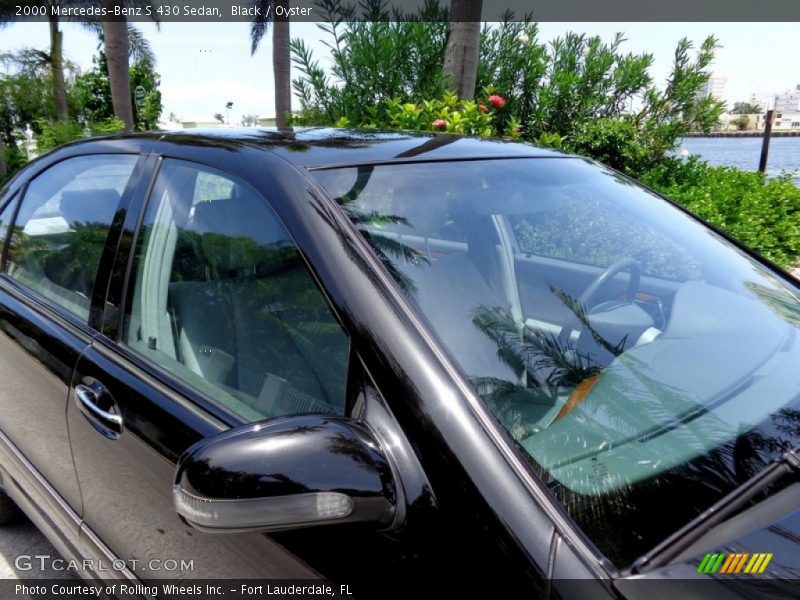 Black / Oyster 2000 Mercedes-Benz S 430 Sedan