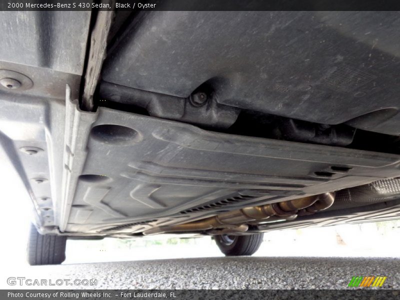 Undercarriage of 2000 S 430 Sedan