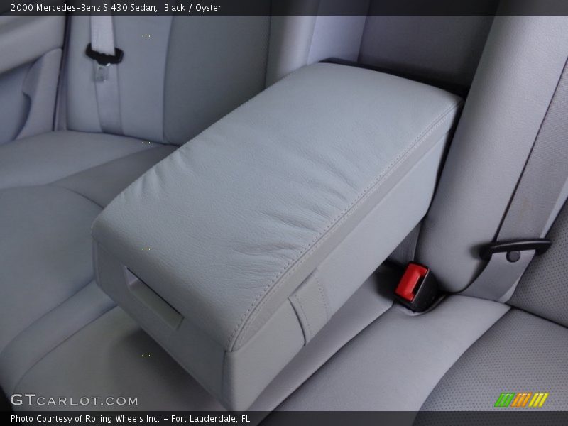 Black / Oyster 2000 Mercedes-Benz S 430 Sedan