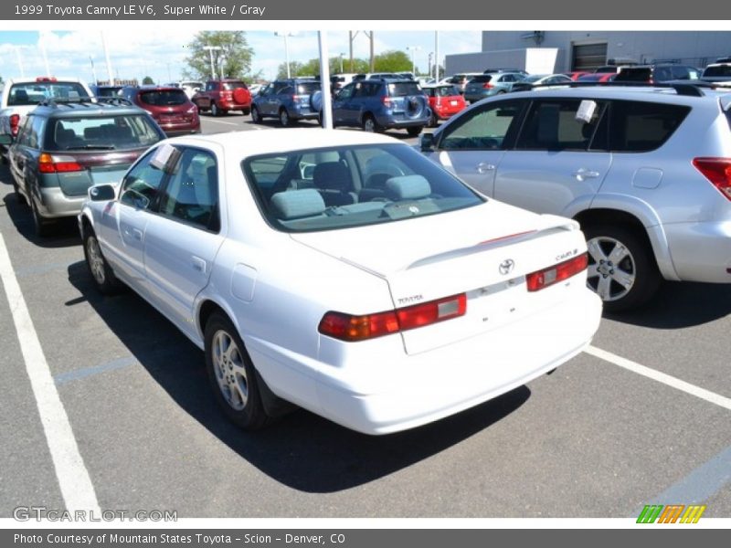 Super White / Gray 1999 Toyota Camry LE V6