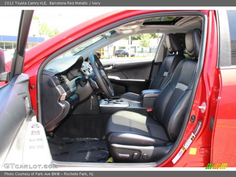 Barcelona Red Metallic / Ivory 2012 Toyota Camry XLE
