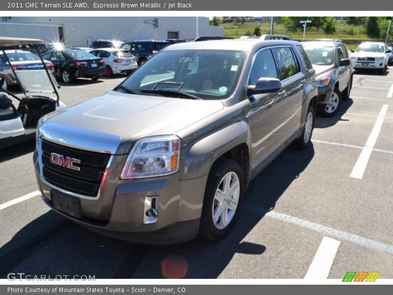 Front 3/4 View of 2011 Terrain SLE AWD
