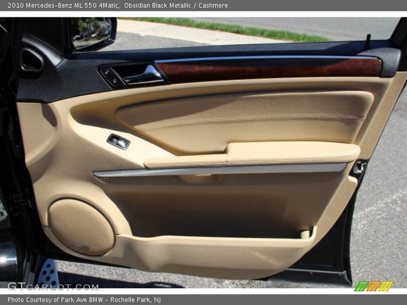 Obsidian Black Metallic / Cashmere 2010 Mercedes-Benz ML 550 4Matic