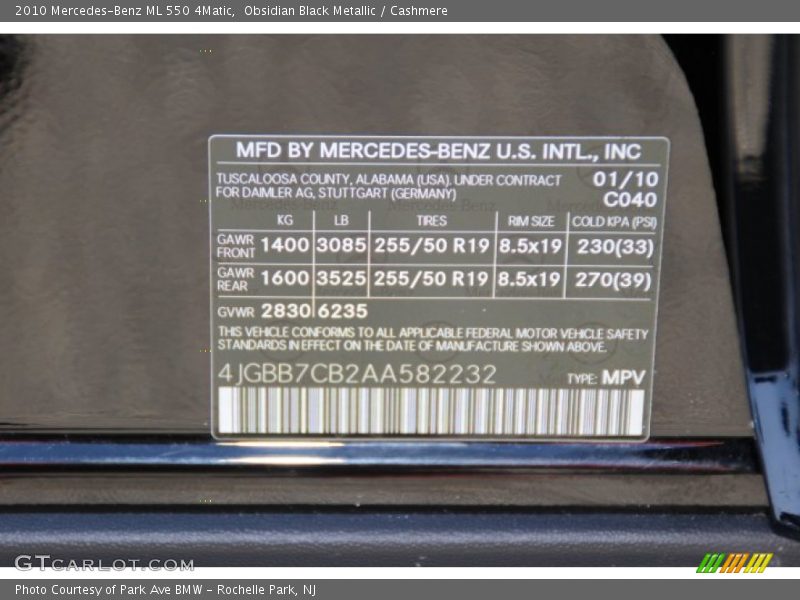 Obsidian Black Metallic / Cashmere 2010 Mercedes-Benz ML 550 4Matic