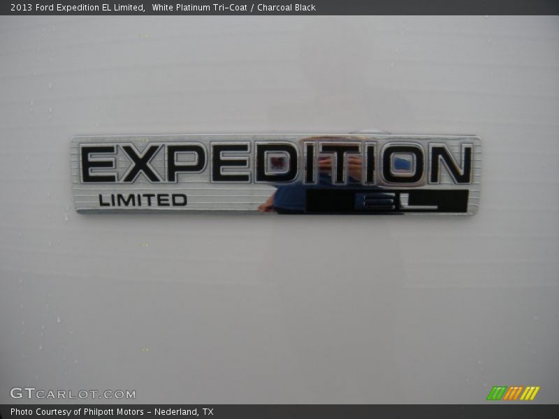 White Platinum Tri-Coat / Charcoal Black 2013 Ford Expedition EL Limited