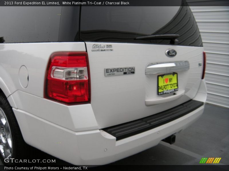 White Platinum Tri-Coat / Charcoal Black 2013 Ford Expedition EL Limited