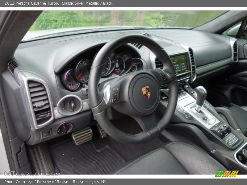 Dashboard of 2012 Cayenne Turbo