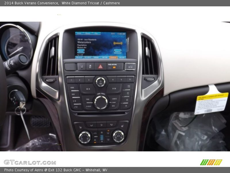 White Diamond Tricoat / Cashmere 2014 Buick Verano Convenience