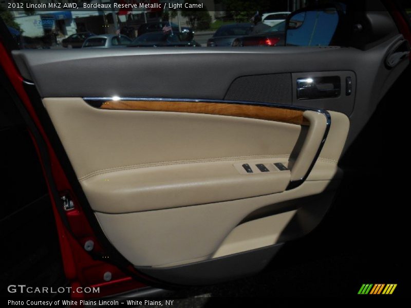 Bordeaux Reserve Metallic / Light Camel 2012 Lincoln MKZ AWD