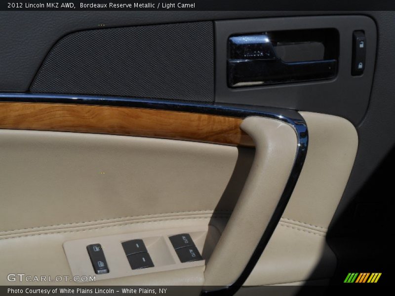 Bordeaux Reserve Metallic / Light Camel 2012 Lincoln MKZ AWD
