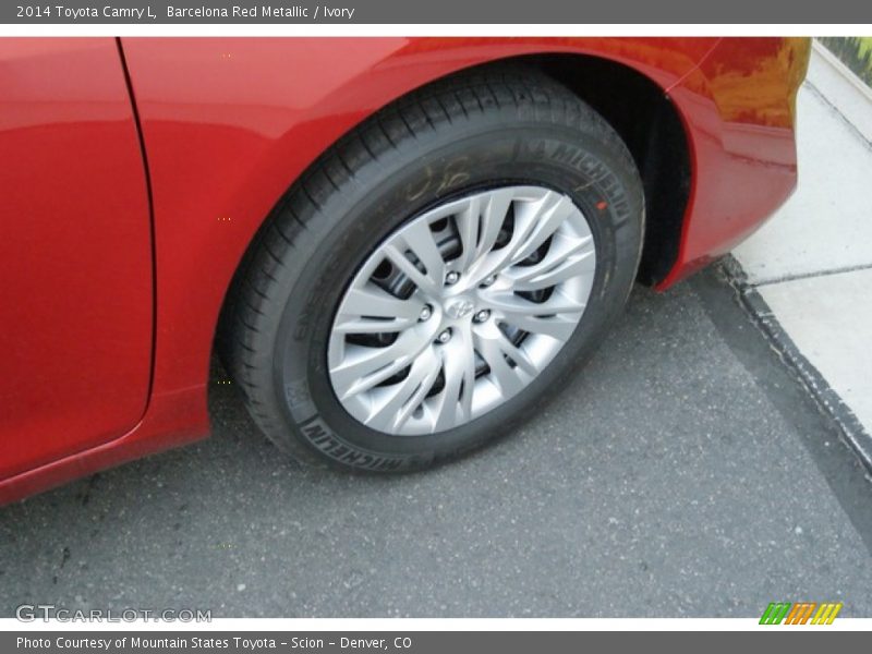 Barcelona Red Metallic / Ivory 2014 Toyota Camry L