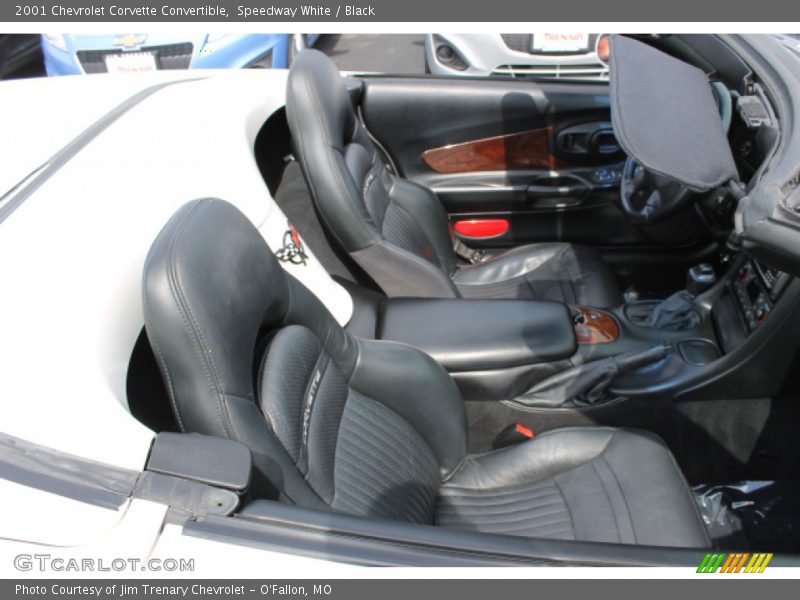 Speedway White / Black 2001 Chevrolet Corvette Convertible