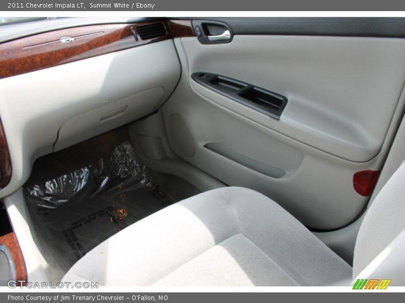 Summit White / Ebony 2011 Chevrolet Impala LT