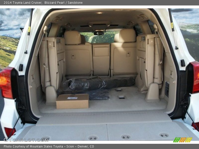  2014 Land Cruiser  Trunk