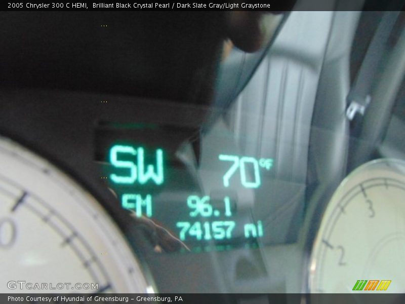 Brilliant Black Crystal Pearl / Dark Slate Gray/Light Graystone 2005 Chrysler 300 C HEMI