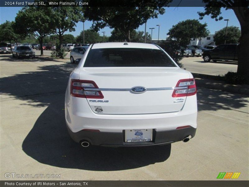 White Platinum / Dune 2014 Ford Taurus SEL