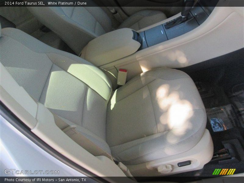 White Platinum / Dune 2014 Ford Taurus SEL