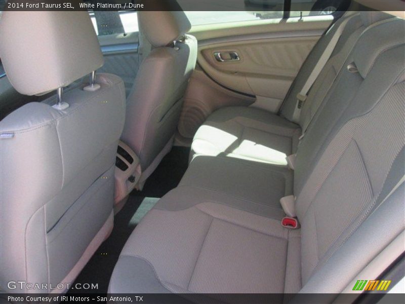 White Platinum / Dune 2014 Ford Taurus SEL