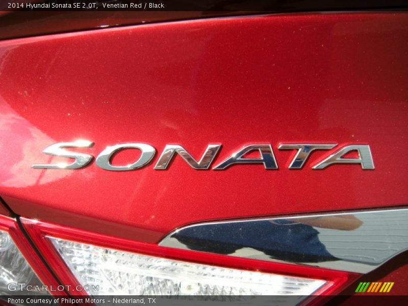 Venetian Red / Black 2014 Hyundai Sonata SE 2.0T