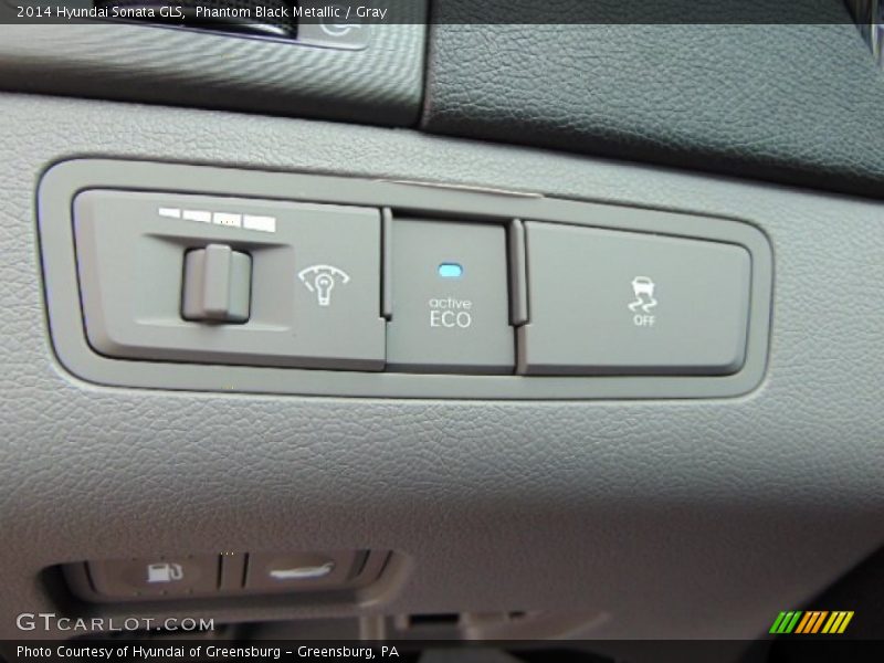 Phantom Black Metallic / Gray 2014 Hyundai Sonata GLS