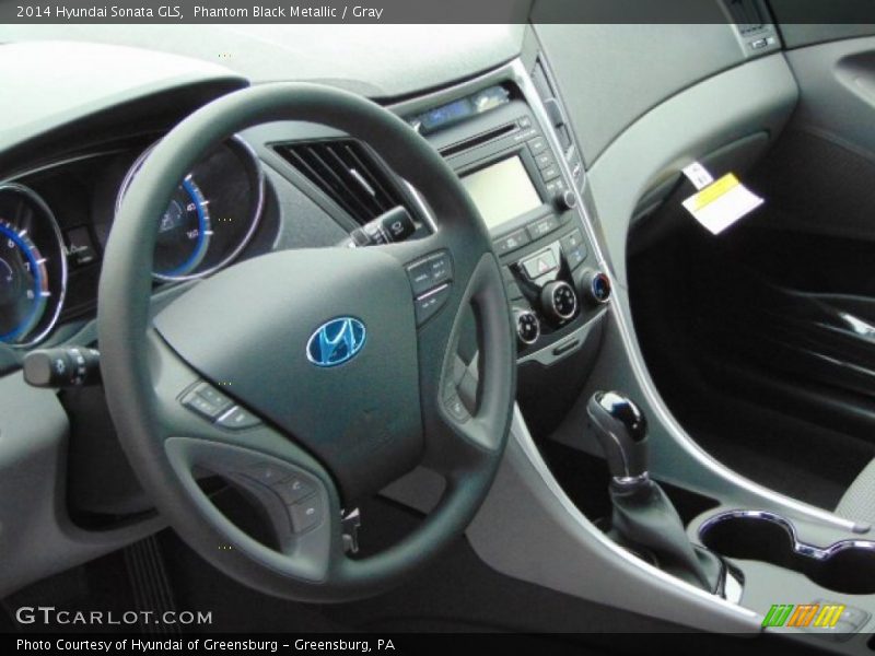 Phantom Black Metallic / Gray 2014 Hyundai Sonata GLS