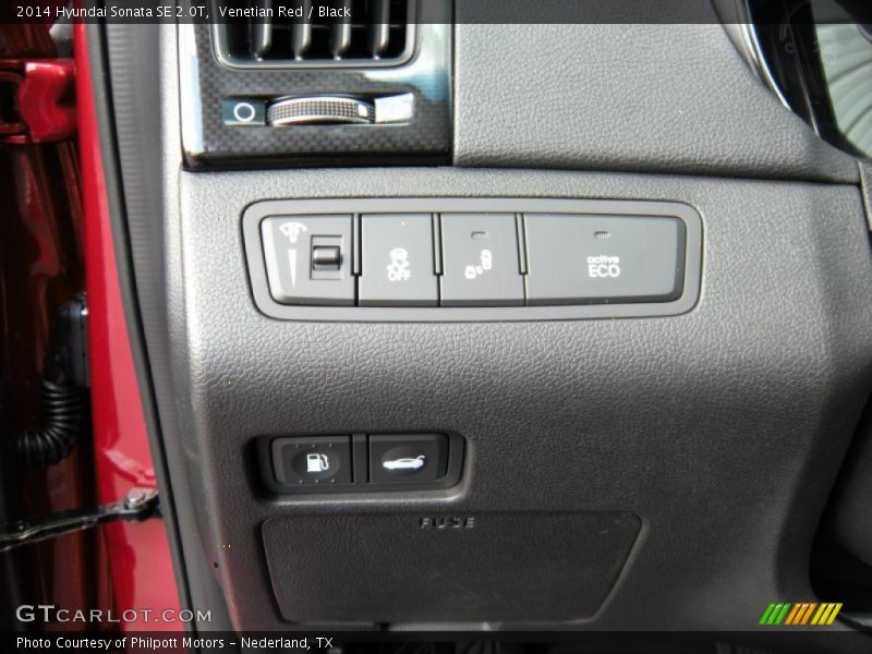 Venetian Red / Black 2014 Hyundai Sonata SE 2.0T
