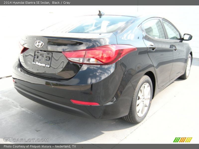 Black / Gray 2014 Hyundai Elantra SE Sedan