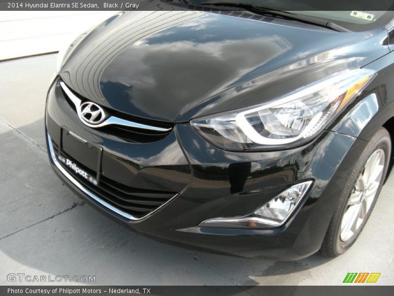 Black / Gray 2014 Hyundai Elantra SE Sedan