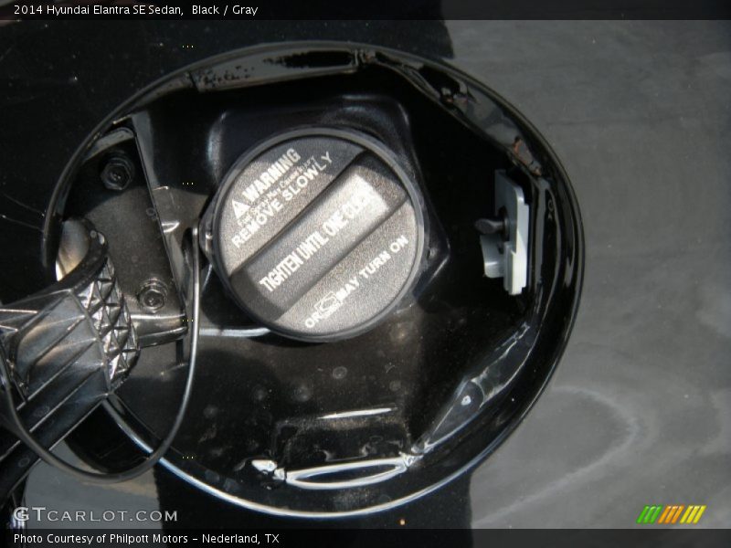 Black / Gray 2014 Hyundai Elantra SE Sedan