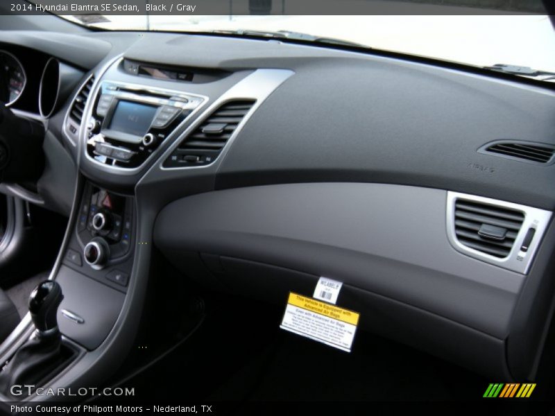 Black / Gray 2014 Hyundai Elantra SE Sedan