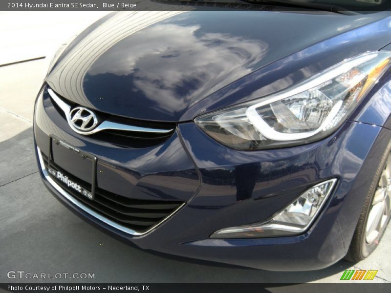 Blue / Beige 2014 Hyundai Elantra SE Sedan
