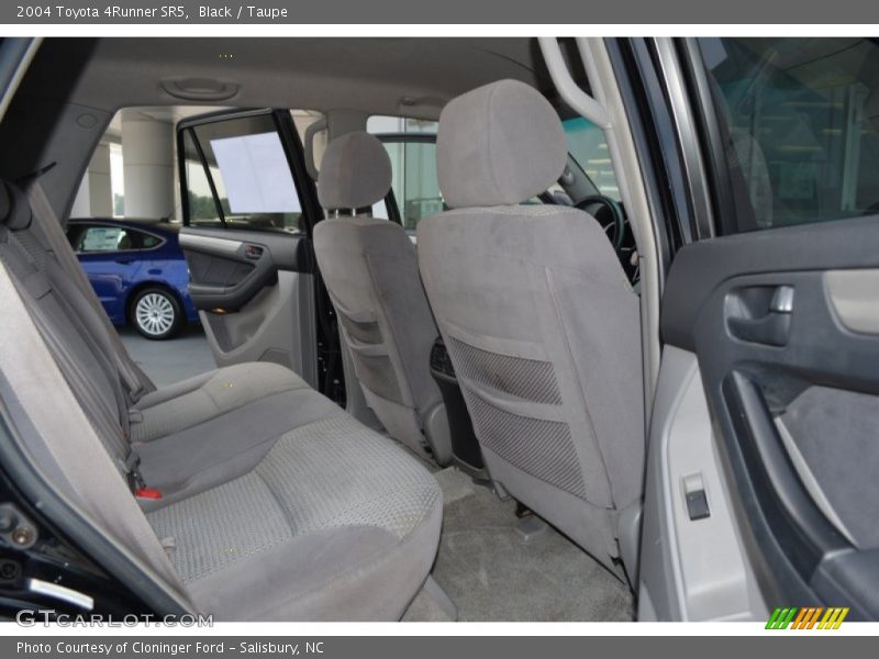 Black / Taupe 2004 Toyota 4Runner SR5