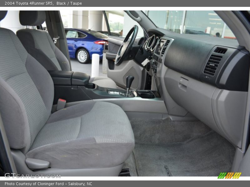 Black / Taupe 2004 Toyota 4Runner SR5