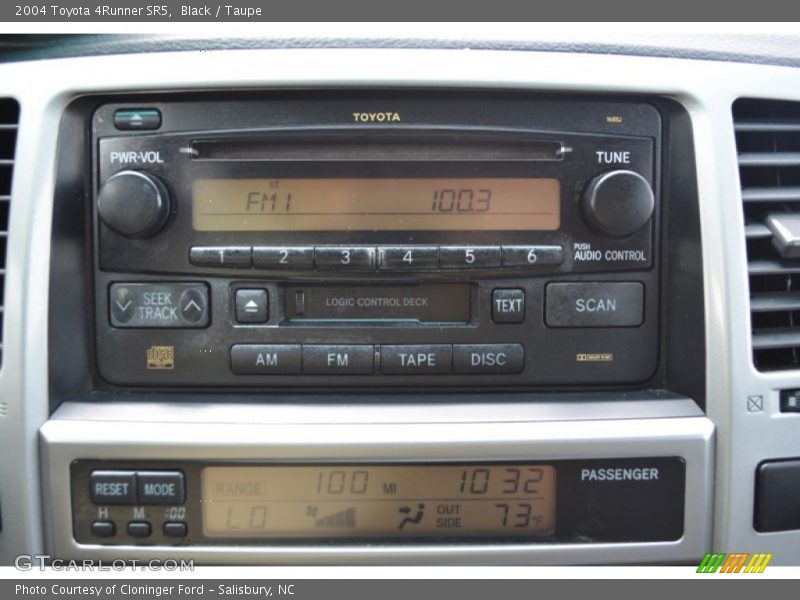 Black / Taupe 2004 Toyota 4Runner SR5