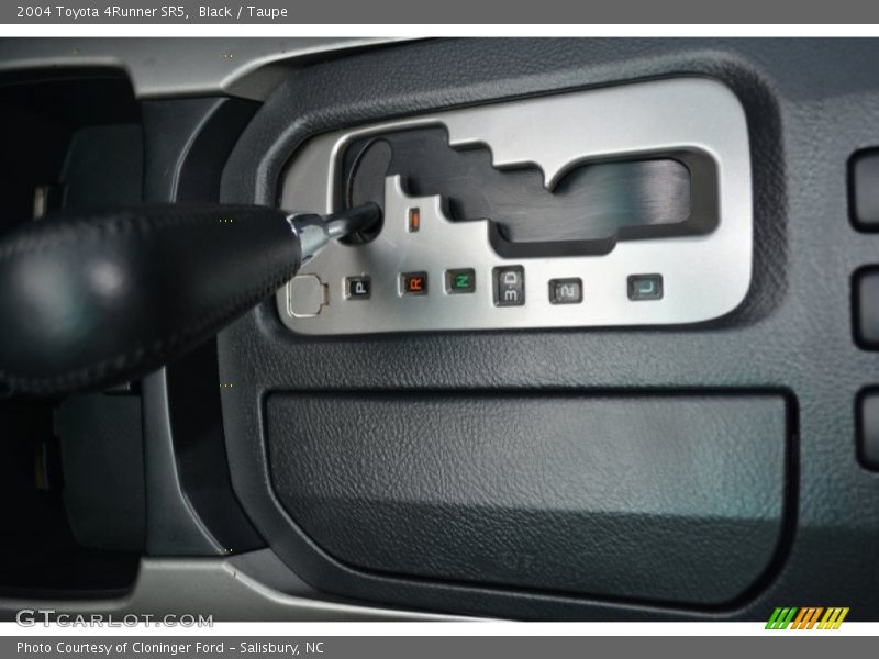 Black / Taupe 2004 Toyota 4Runner SR5