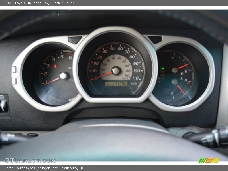 Black / Taupe 2004 Toyota 4Runner SR5