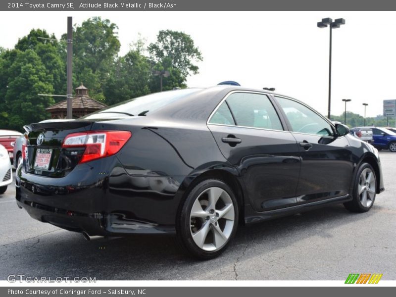 Attitude Black Metallic / Black/Ash 2014 Toyota Camry SE