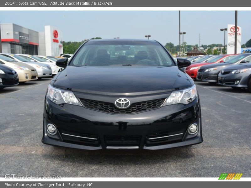 Attitude Black Metallic / Black/Ash 2014 Toyota Camry SE
