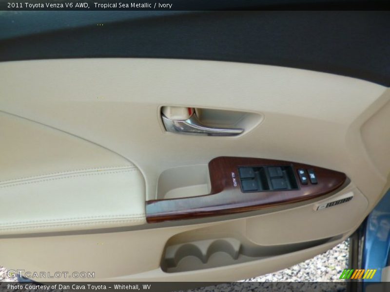 Tropical Sea Metallic / Ivory 2011 Toyota Venza V6 AWD