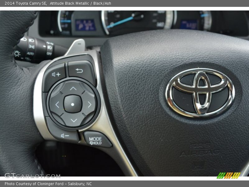 Attitude Black Metallic / Black/Ash 2014 Toyota Camry SE