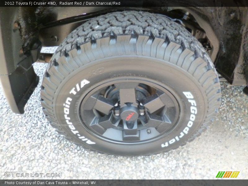 Radiant Red / Dark Charcoal/Red 2012 Toyota FJ Cruiser 4WD
