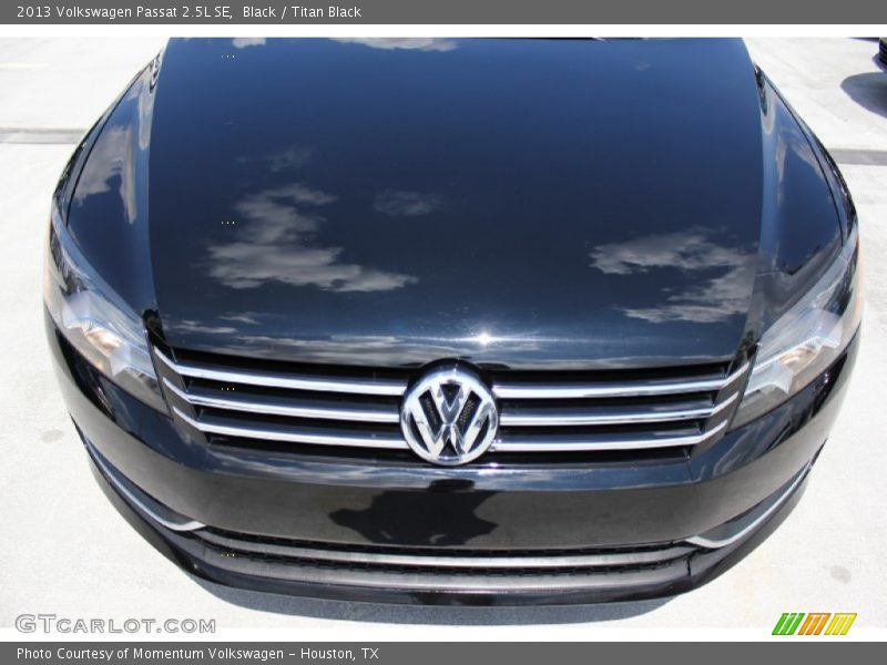 Black / Titan Black 2013 Volkswagen Passat 2.5L SE