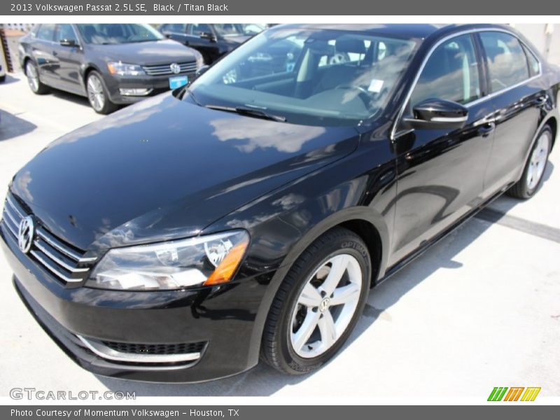 Black / Titan Black 2013 Volkswagen Passat 2.5L SE