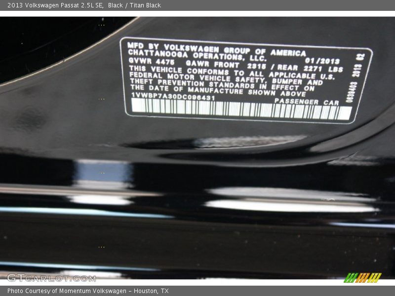 Black / Titan Black 2013 Volkswagen Passat 2.5L SE