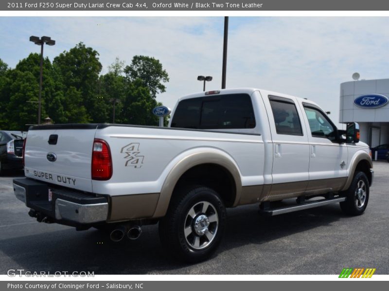 Oxford White / Black Two Tone Leather 2011 Ford F250 Super Duty Lariat Crew Cab 4x4