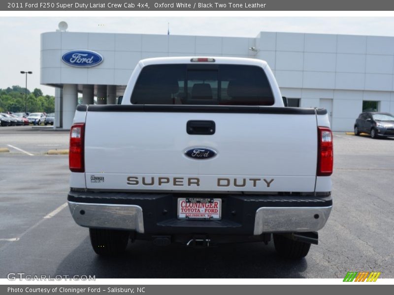 Oxford White / Black Two Tone Leather 2011 Ford F250 Super Duty Lariat Crew Cab 4x4