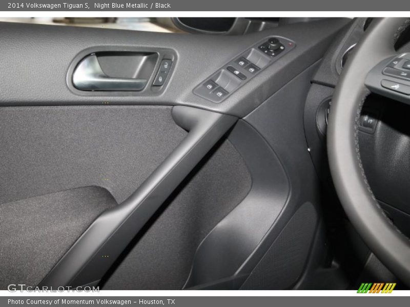 Night Blue Metallic / Black 2014 Volkswagen Tiguan S